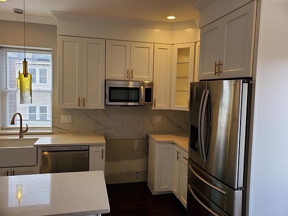 4th image of 2015 McNair Ave #2