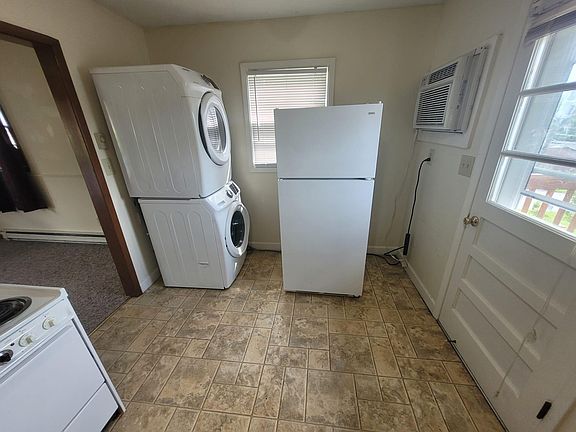 3rd image of 1409 Colony Park Dr #C-3