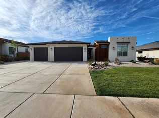 3102 E Fuchsia Dr, Saint George, UT 84790