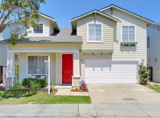 917 Oakes St, East Palo Alto, CA 94303