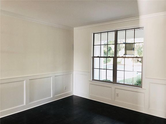 2nd image of 171 Harrington Ln