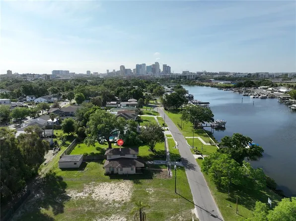 2515 N Riverside Dr Lot 16, Tampa, FL 33602