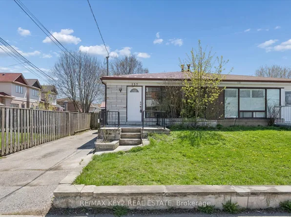 137 Newlands Ave, Toronto, ON M1L 1S2