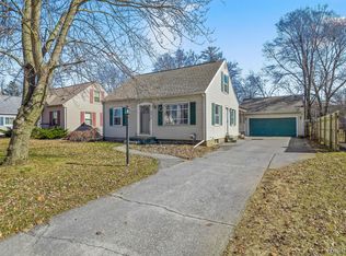 2212 Virginia St, Midland, MI 48642