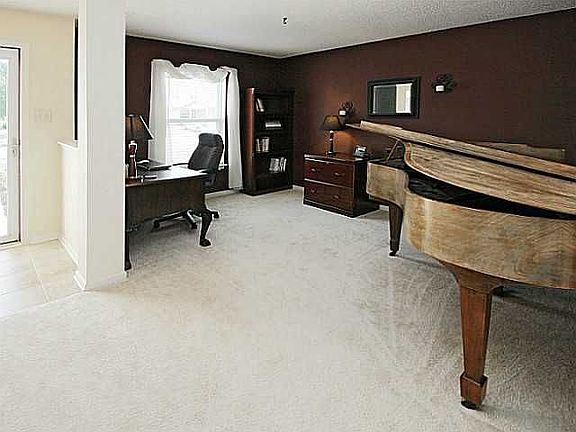 3rd image of 10335 Kings Gap Way