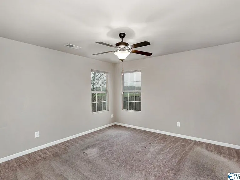 140 Harold Murphy Dr — Photo 8
