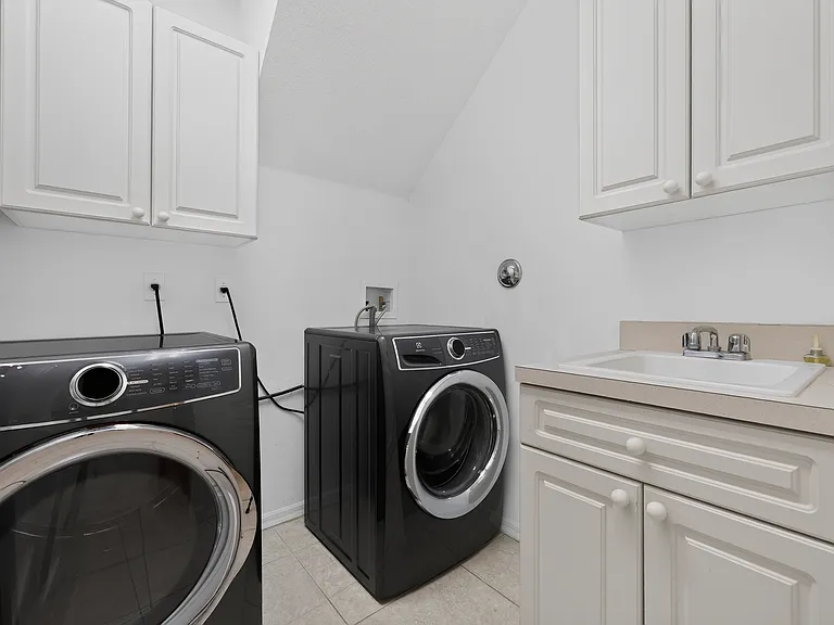 143 Isle Verde Way — Photo 34