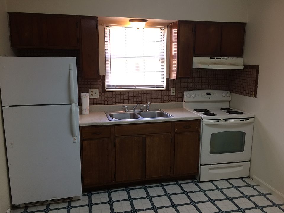 1st image of 506 Wilson St APT 16