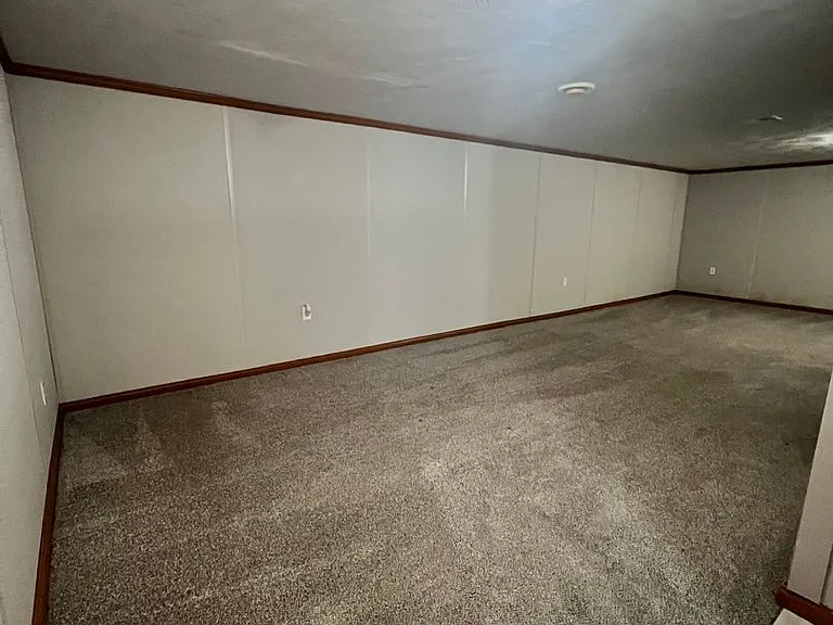 409 Wills Rd — Photo 8
