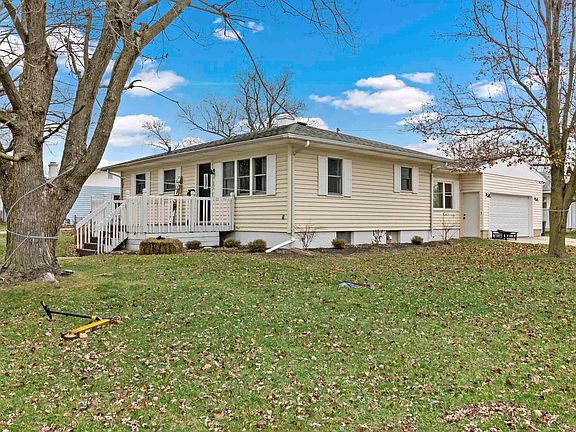 3rd image of 402 N Keal Ave