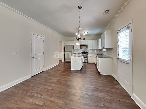 3rd image of 2505 Beal St