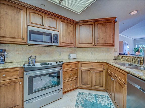 4th image of 65 Ocean Ln APT 205