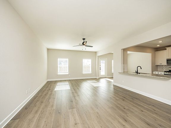 5th image of 1213 Bullock Dr