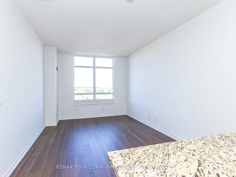 9245 Jane St #514 — Photo 34