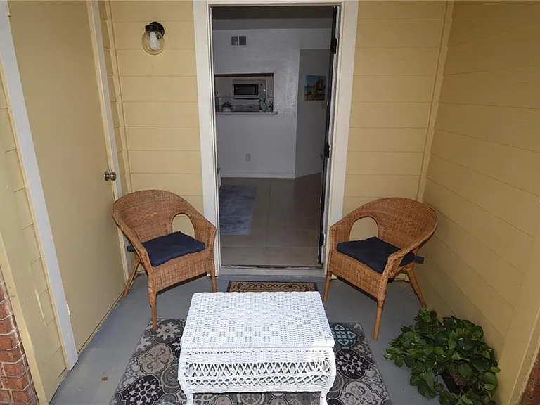8625 Mallard Reserve Dr #101 — Photo 36