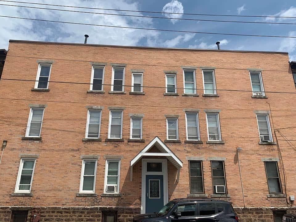 1st image of 329 W North St #0