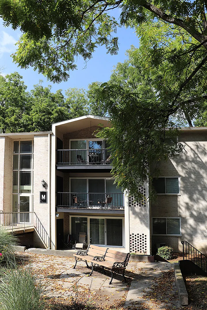 Wynnewood Park Apartments — Photo 2