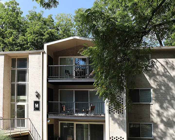 Wynnewood Park Apartments — Photo 2