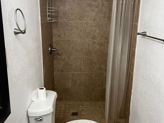 2nd image of 1121 NW 46th St #B