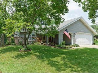 1113 Hollyberry Dr, Ballwin, MO