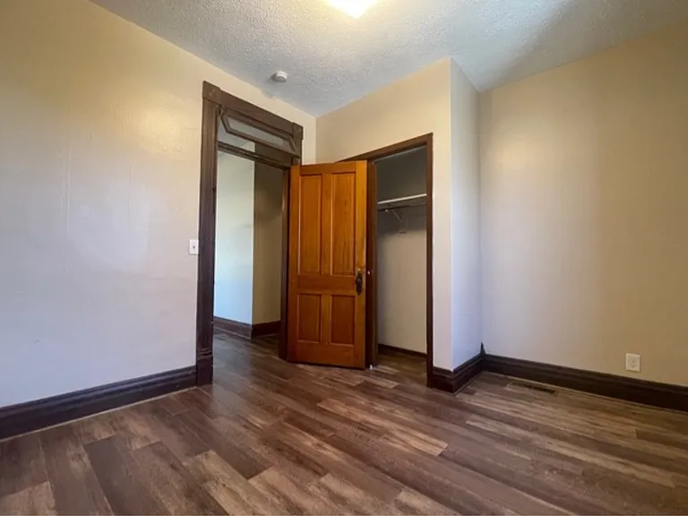 705 6th Ave #3 — Photo 8