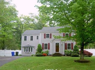 40 Cavan Rd, East Hartford, CT 06118