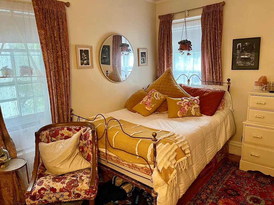 219 Washington St 8, Winchester, MA 01890 Zillow