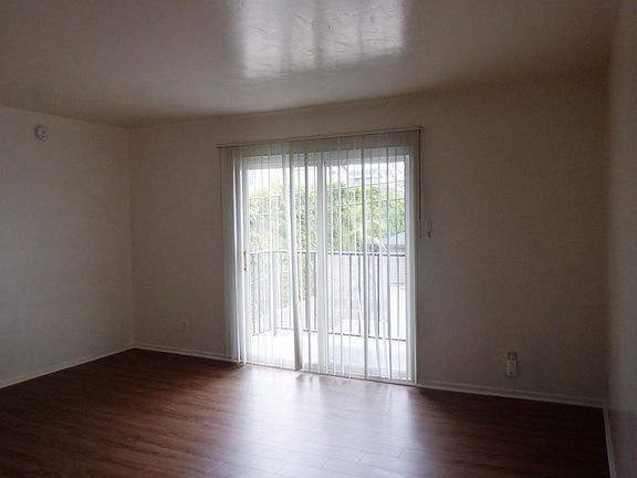4th image of 6546 El Nido Ln APT 3