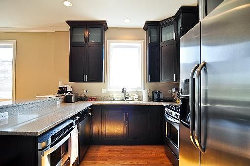 2nd image of 1524 W Thomas St #3