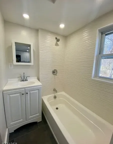 323 Rutherford Ave #3 — Photo 4