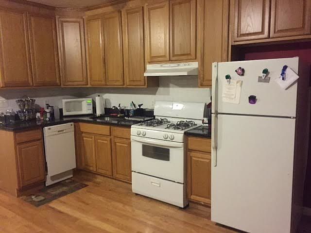 1st image of 2320 Sound St