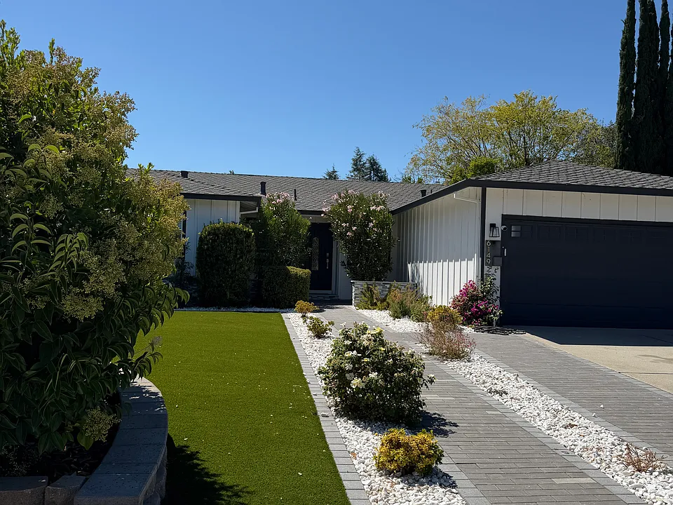 6149 Castello Dr