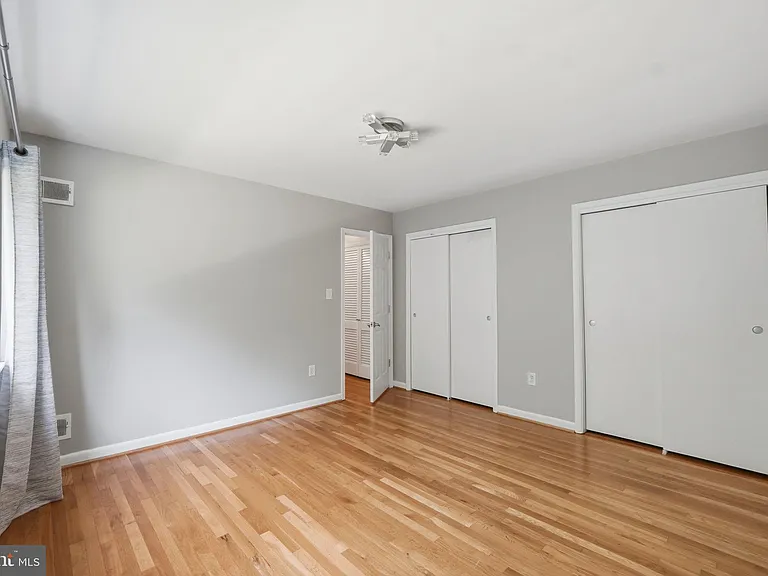 5003 Sentinel Dr #22 — Photo 17