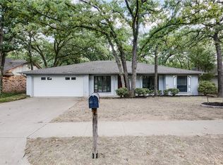 3017 Scenic Hills Dr, Bedford, TX 76021