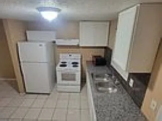 1746 E Mulberry Dr #B — Photo 3