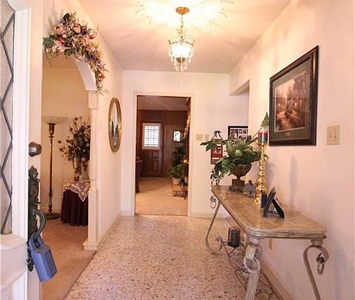 5th image of 1226 Tanglewood Dr