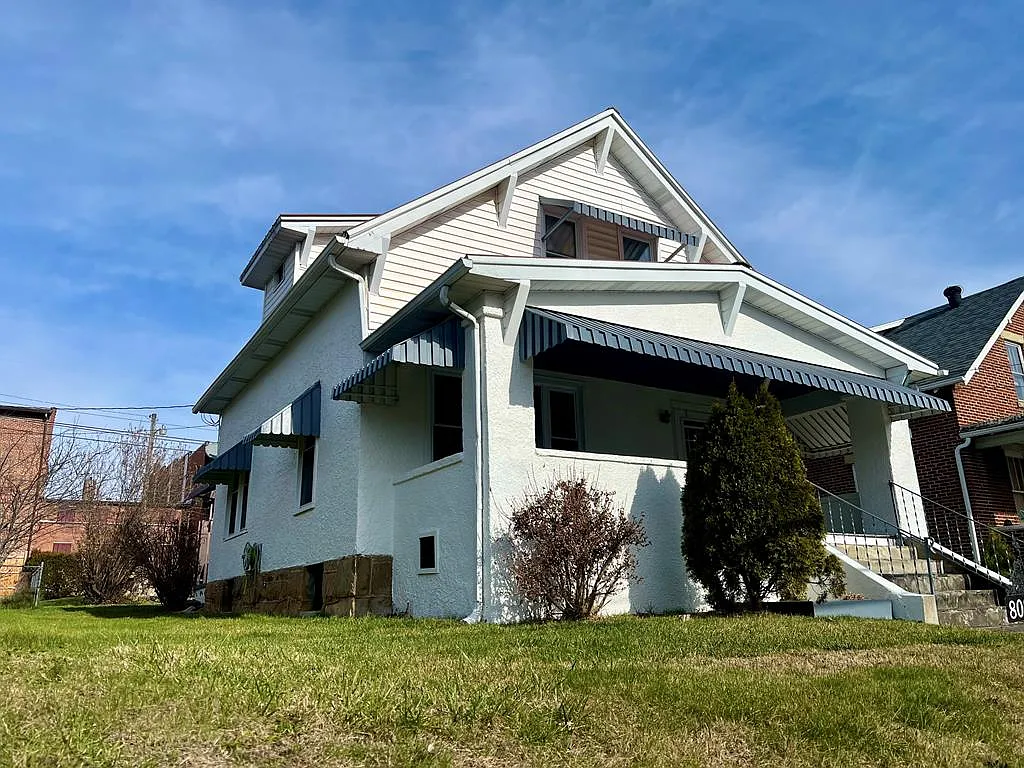 802 Harrison St photo 1