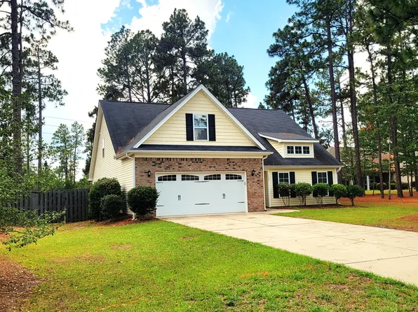 140 Wheeling Dr, Pinehurst, NC 28374