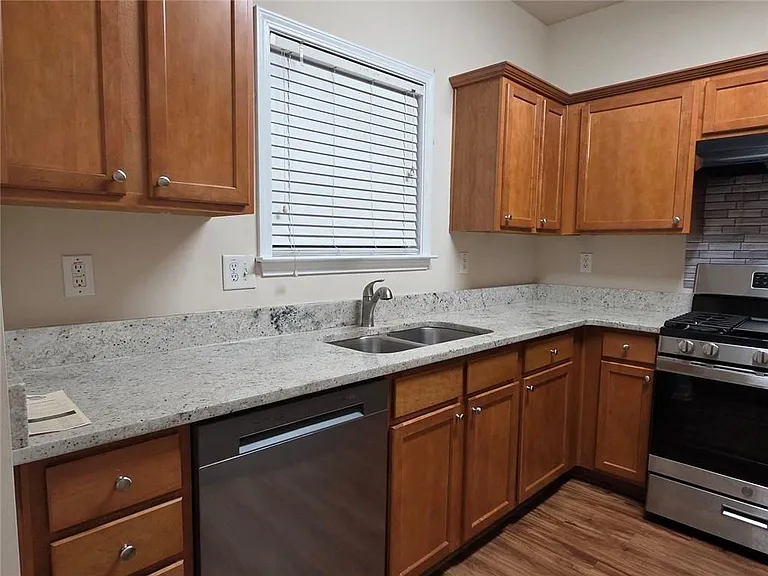 1693 Southgate Mill Dr NW — Photo 6