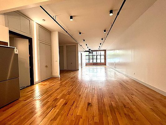 3rd image of 205 McKibbin St #209