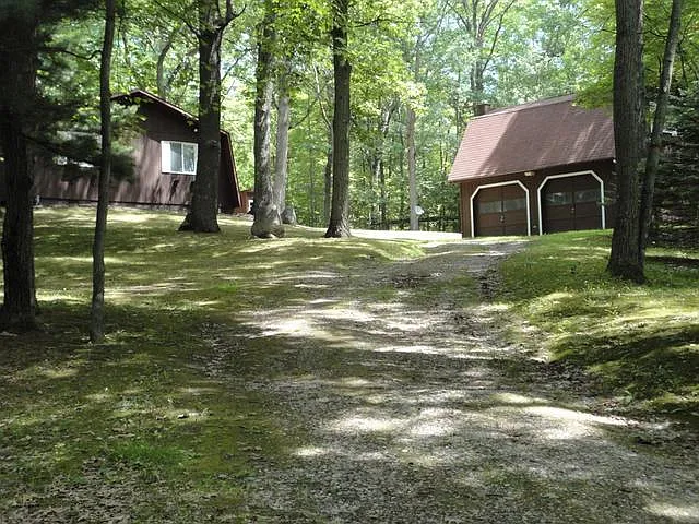 2790 Cedar Rd photo 1