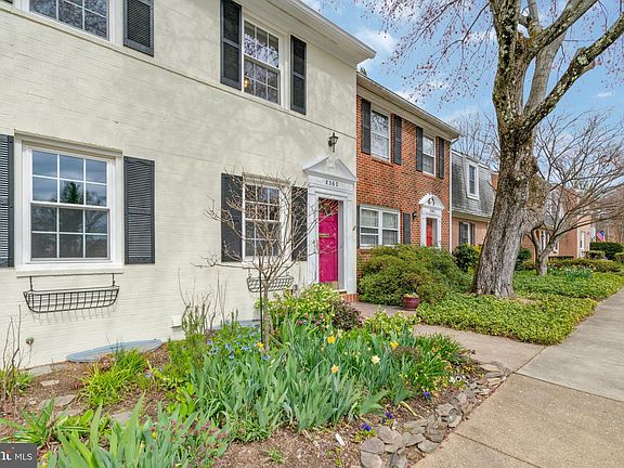 3rd image of 8362 Glastonbury Ct