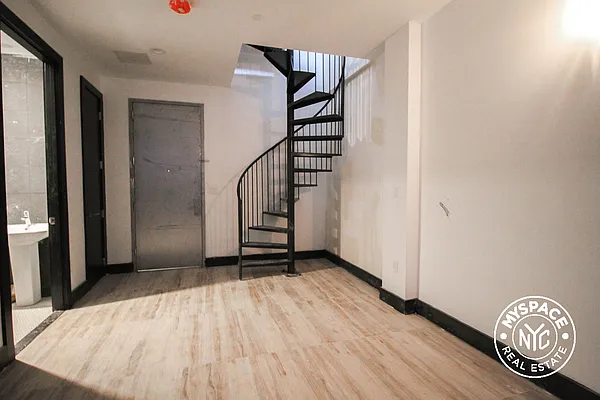 Rented by MySpaceNYC | media 9