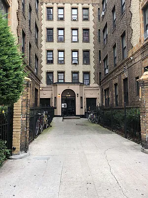 Rented by Lang Realty LLC | media 12