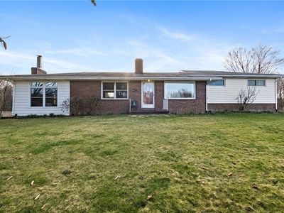 66 Black Run Rd, Grove City, PA, 16127