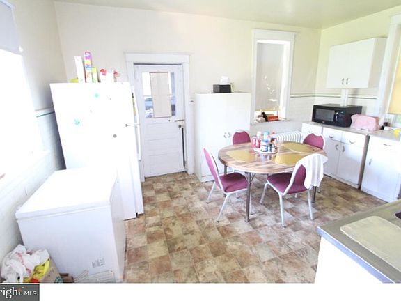 5th image of 5306 W Columbia Ave
