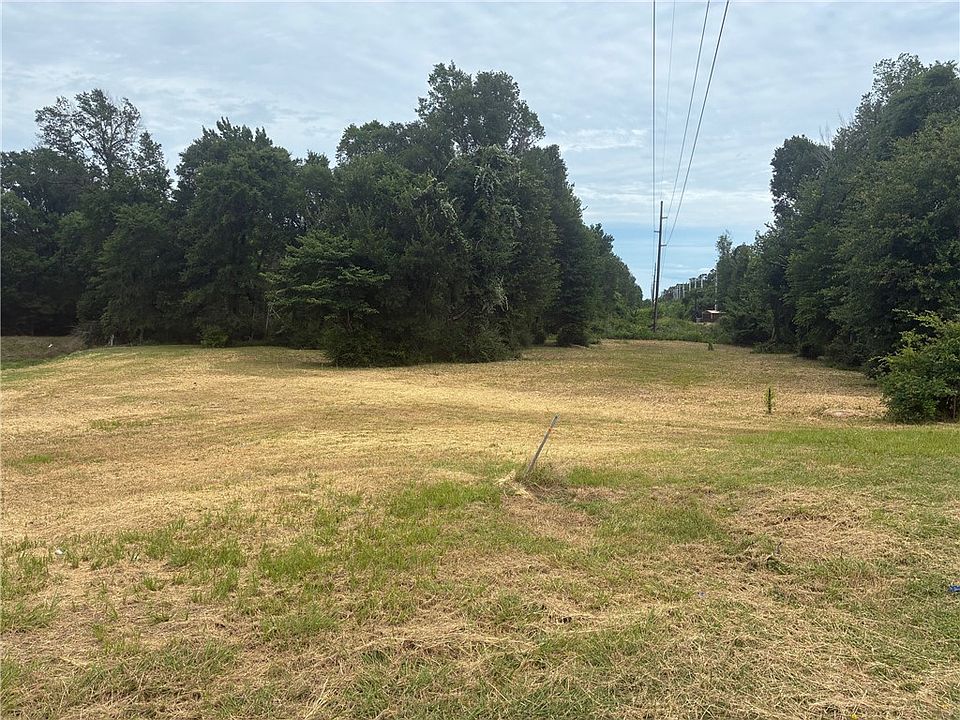 1st image of Sec Beck Street And Silkwood Dr