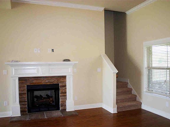 2nd image of 14 Holly Park Blvd