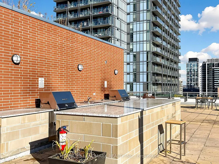 112 George St S #S508 — Photo 45