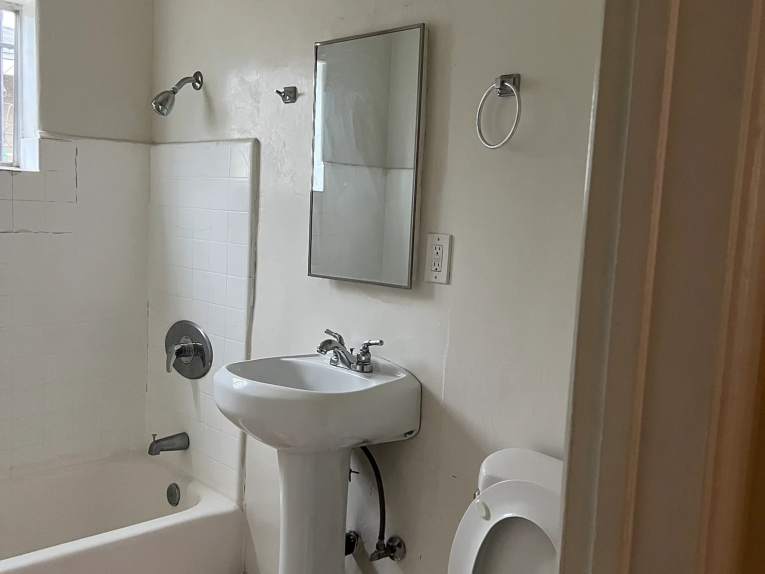 1 bed, 700 sqft, $1,700 — Photo 4